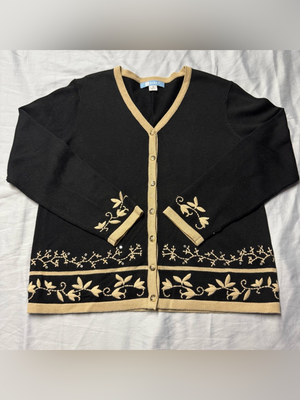 Black and Beige V-Neck Embroidered Cardigan Sweater Koret